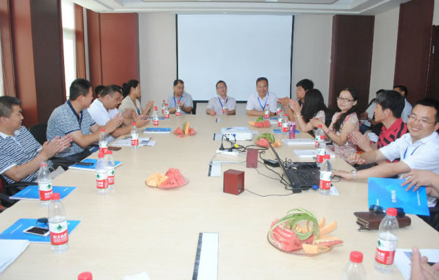 西北大學(xué)EDP同學(xué)會(huì)走進(jìn)西馳電氣(圖2) 西北大學(xué)EDP同學(xué)會(huì)走進(jìn)西馳電氣(圖2)