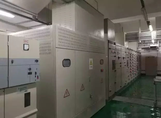 西馳有源電力濾波器應(yīng)用于武漢某機(jī)場(chǎng)交通中心(圖3) 西馳有源電力濾波器應(yīng)用于武漢某機(jī)場(chǎng)交通中心(圖3)