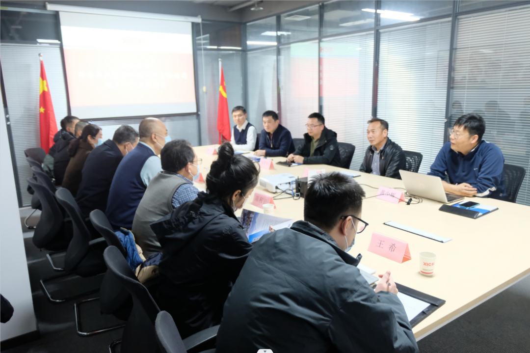 陜西省總商會(huì)副會(huì)長(zhǎng)、西安華歐精密機(jī)械有限公司董事長(zhǎng)樊延都一行來西馳參觀交流(圖1)